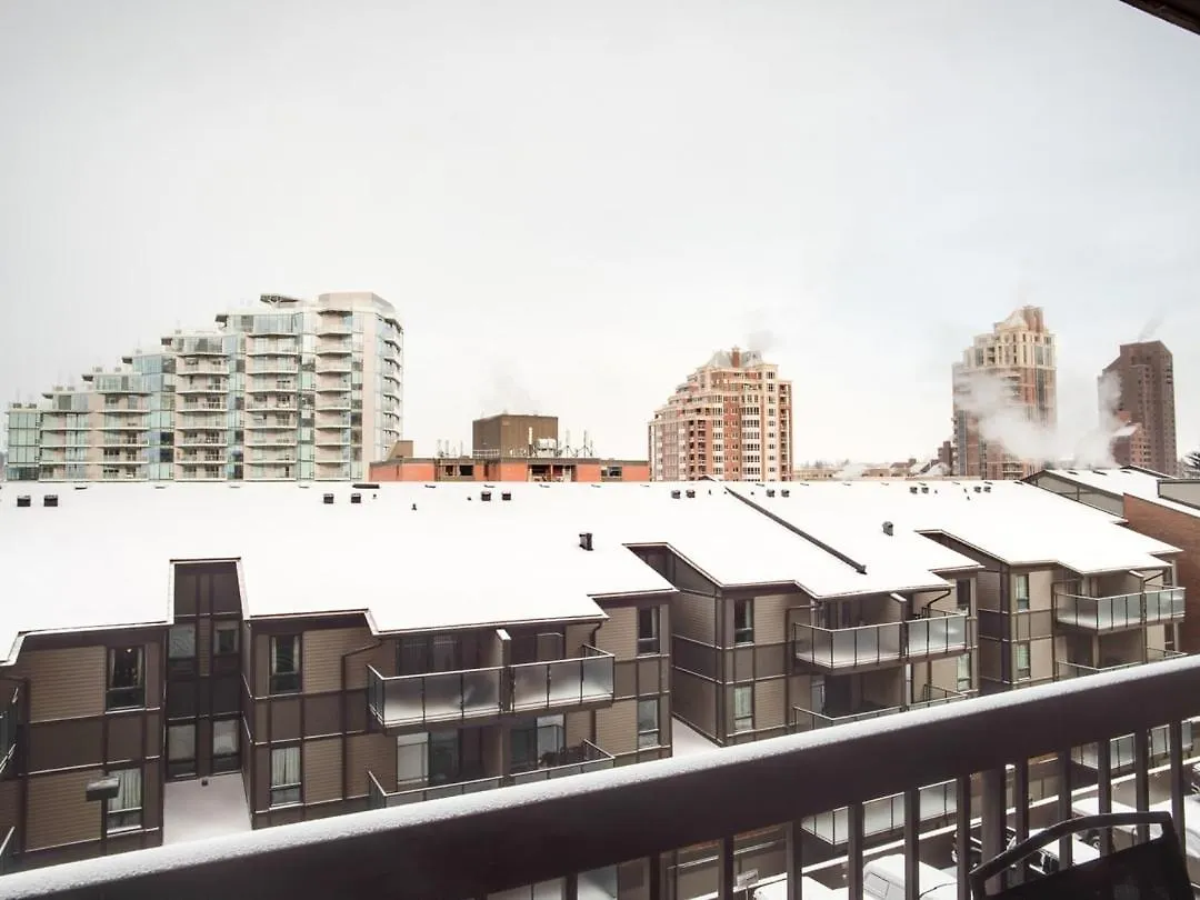 New Stylish And Cozy Eau Claire 2Br With Gym Coffee Vila YYC Canadá