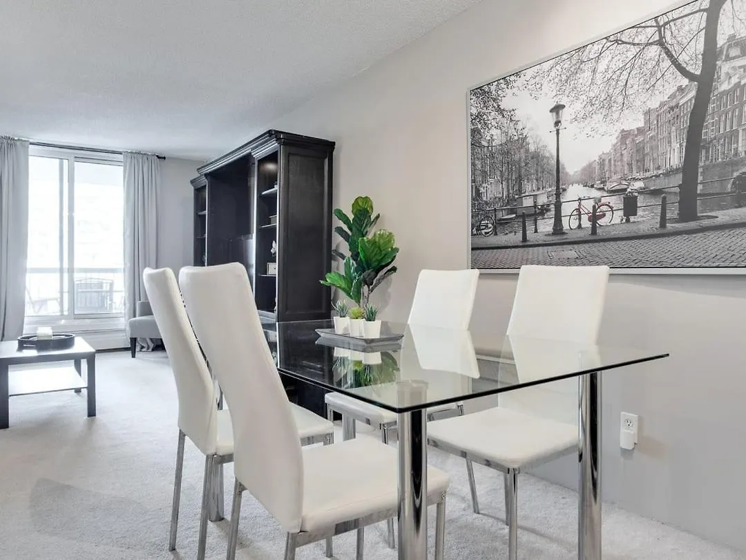 Willa New Stylish And Cozy Eau Claire 2Br With Gym Coffee Calgary Dom wakacyjny
