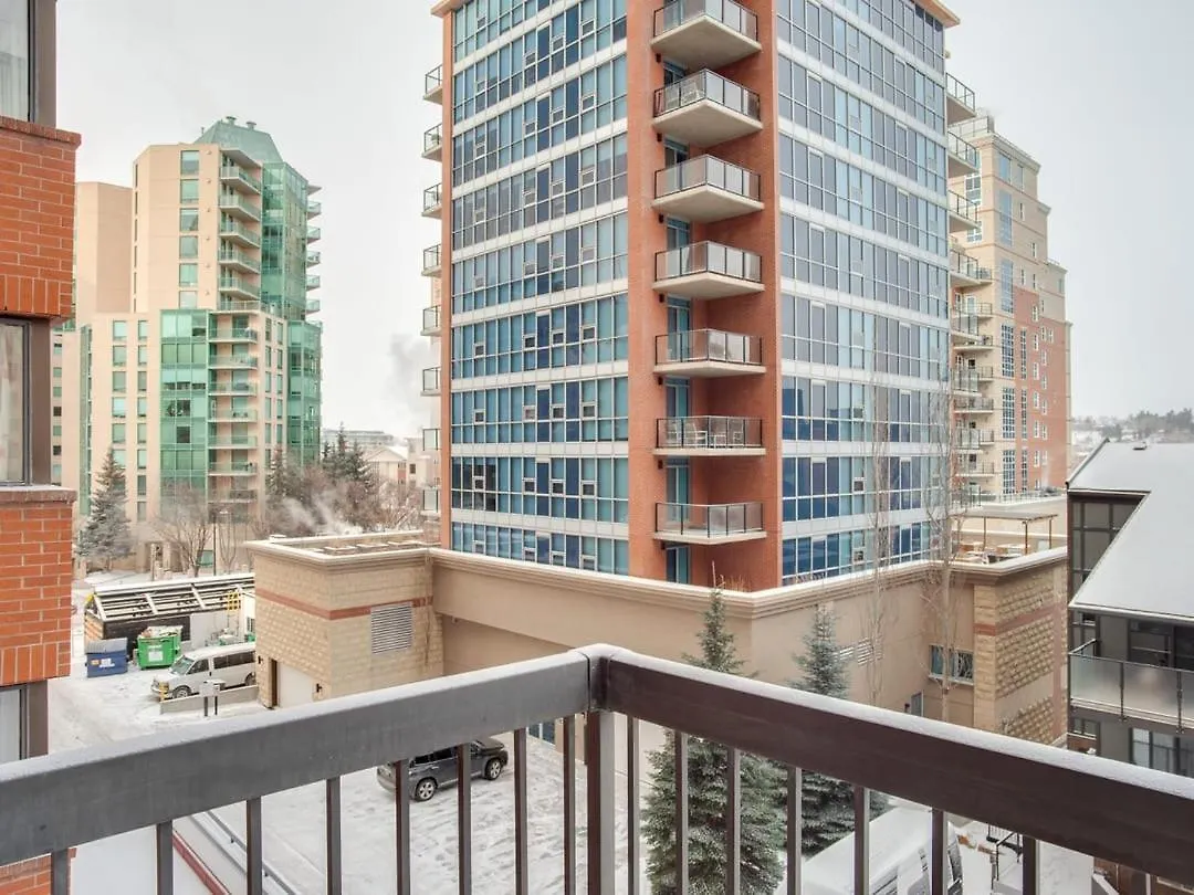 Dom wakacyjny Willa New Stylish And Cozy Eau Claire 2Br With Gym Coffee Calgary Kanada