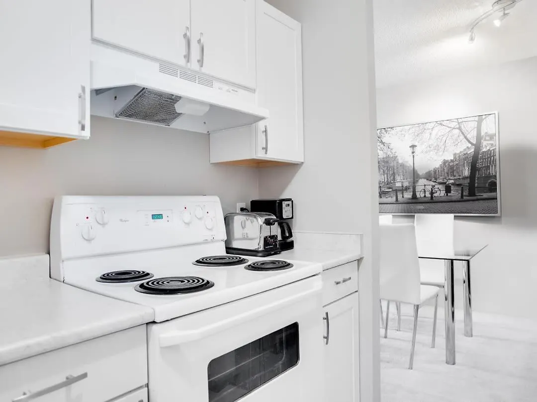 Willa New Stylish And Cozy Eau Claire 2Br With Gym Coffee Calgary 0*,