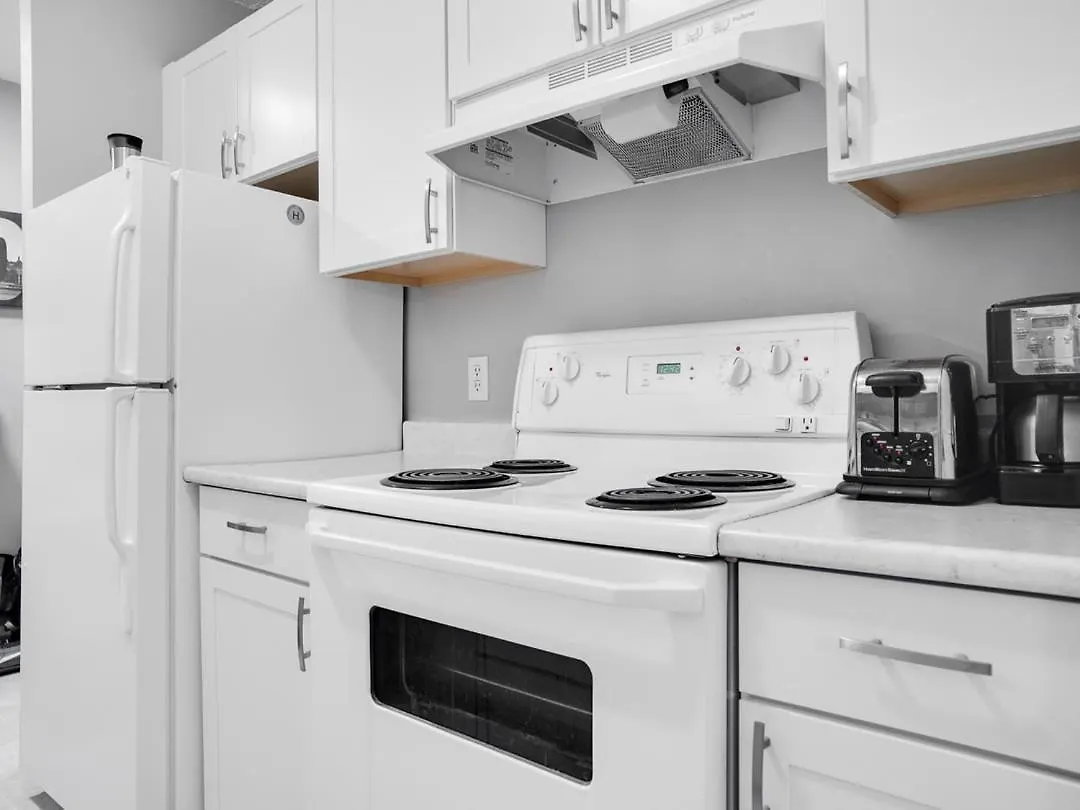 Willa New Stylish And Cozy Eau Claire 2Br With Gym Coffee Calgary Dom wakacyjny